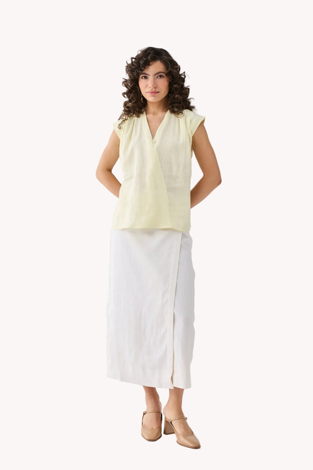 V-neck Overlap Top in Butter Lemon