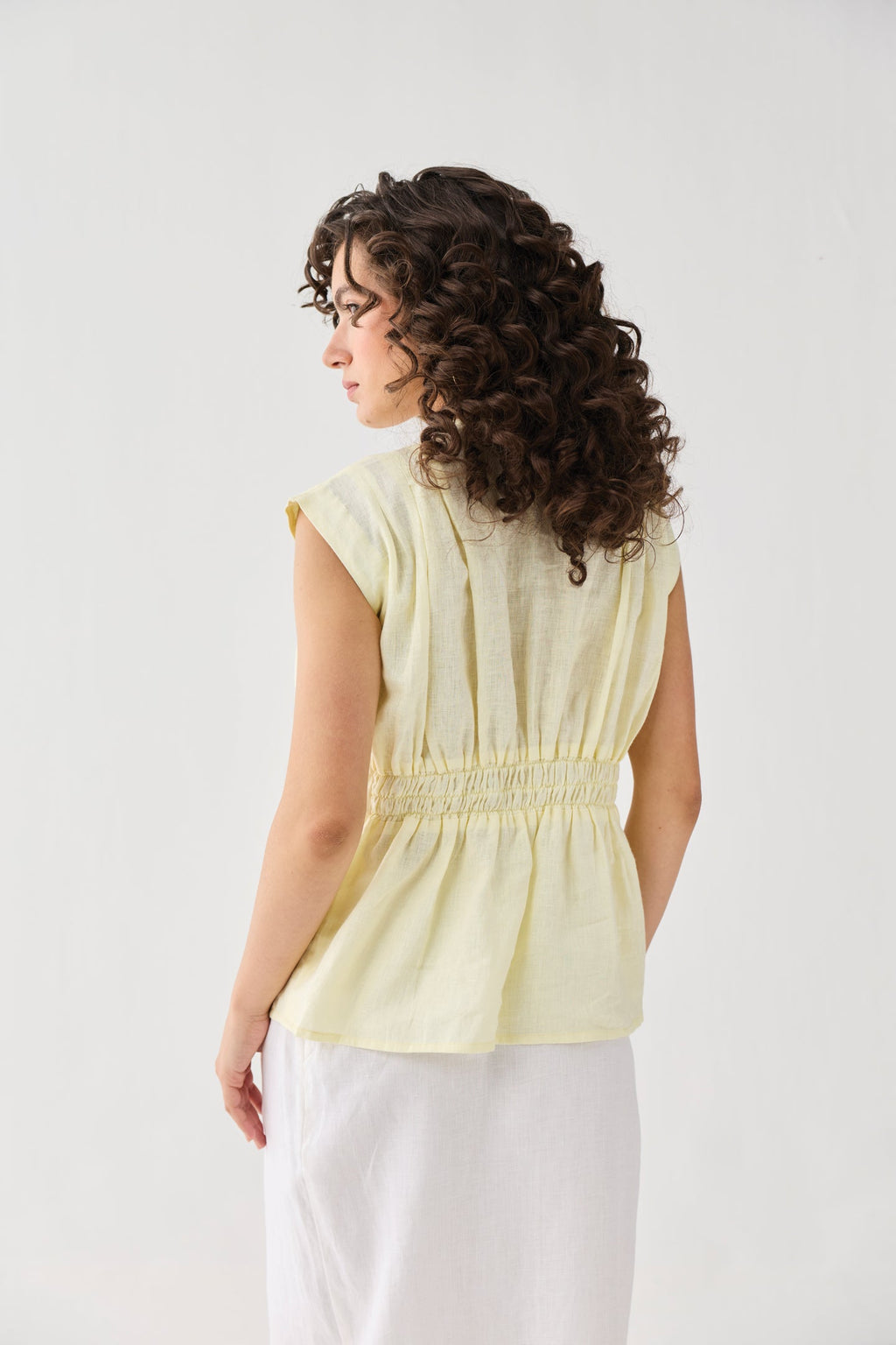 V-neck Overlap Top in Butter Lemon