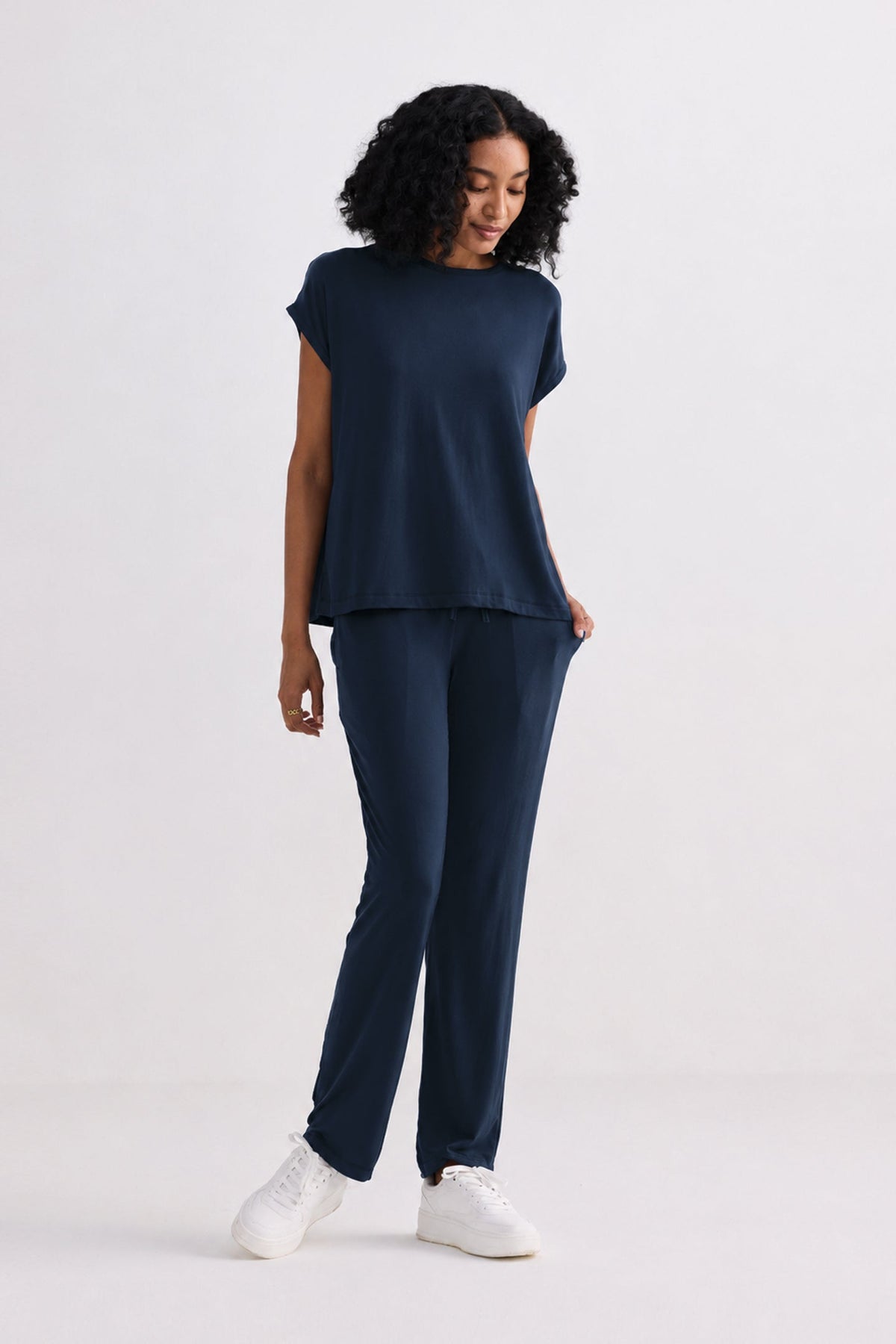 Relaxed Tee in Navy
