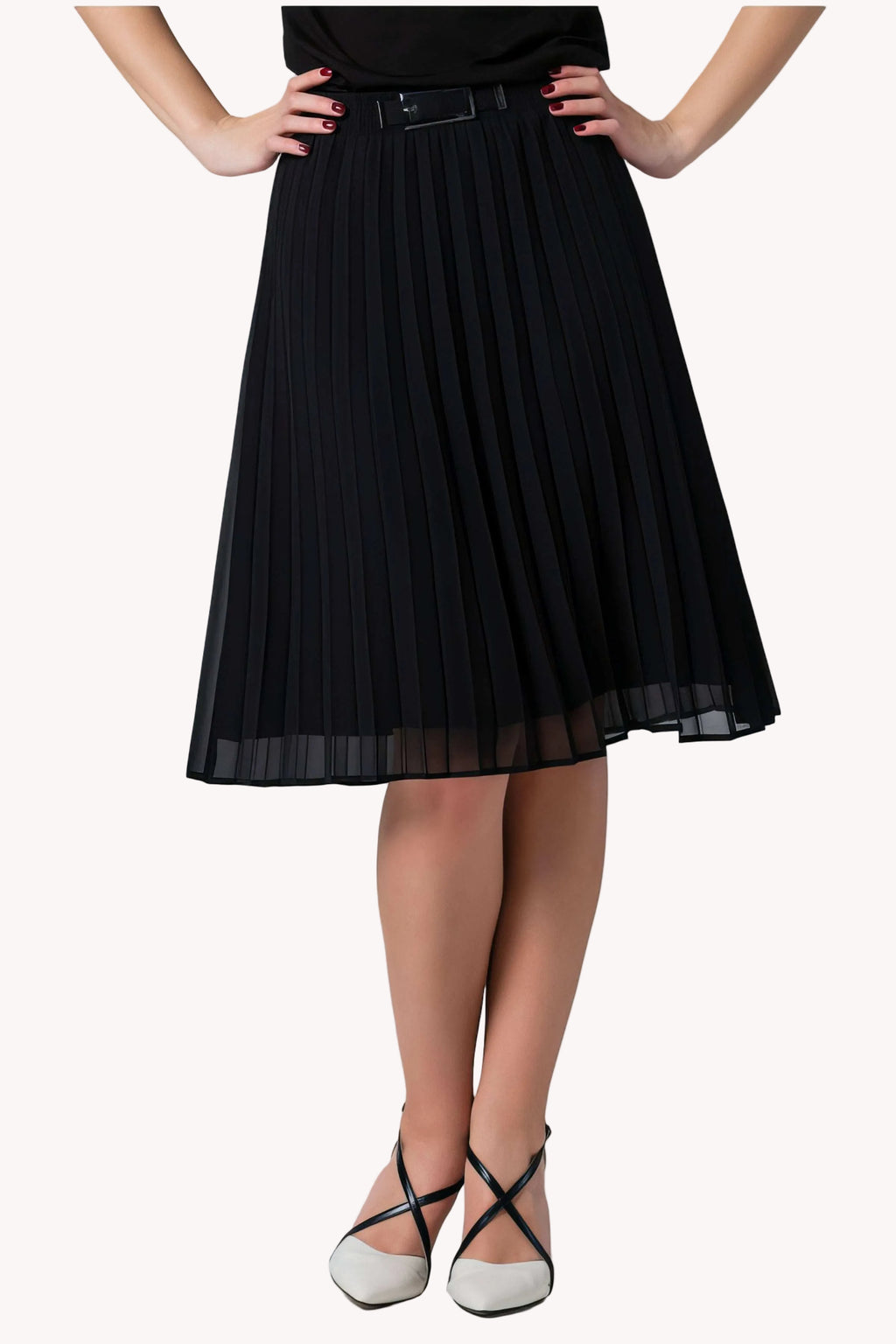Black Pleated Skirt, Lola