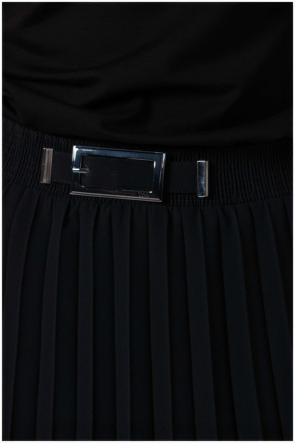 Black Pleated Skirt, Lola
