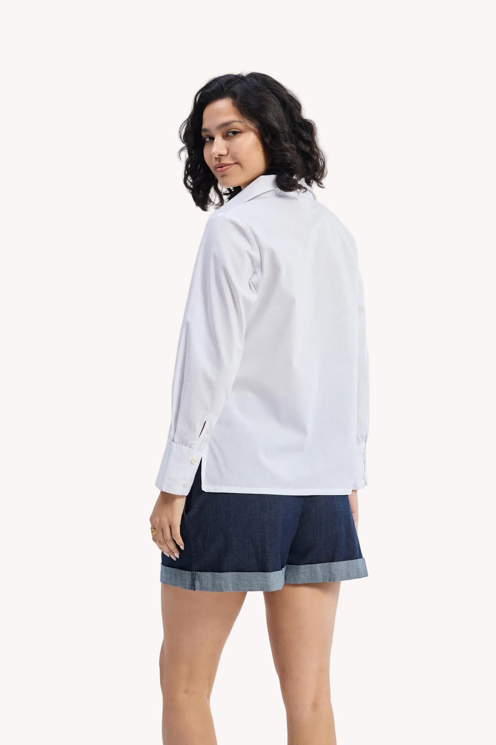 Crisp Details Button-down Shirt in White