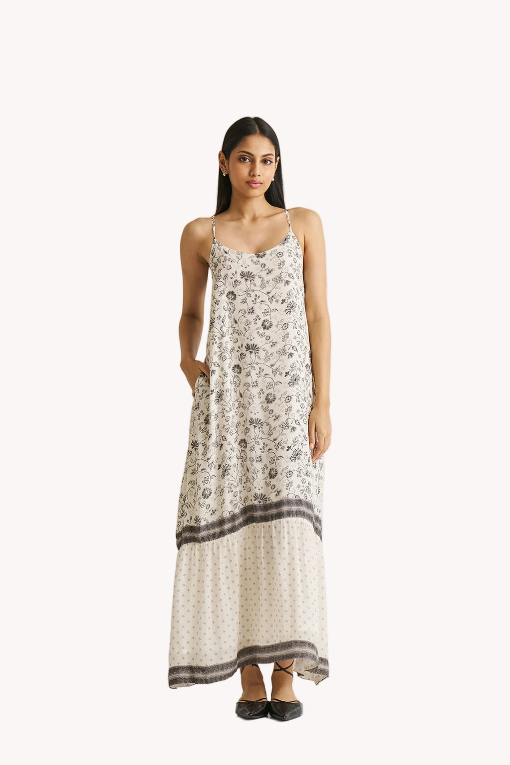 Flowy Maxi Dress in Black Florals
