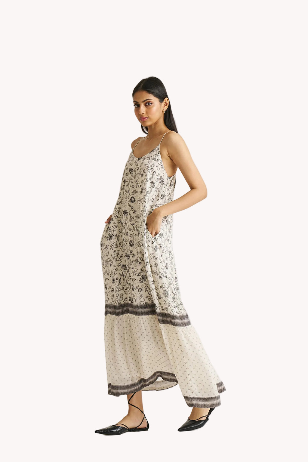 Flowy Maxi Dress in Black Florals
