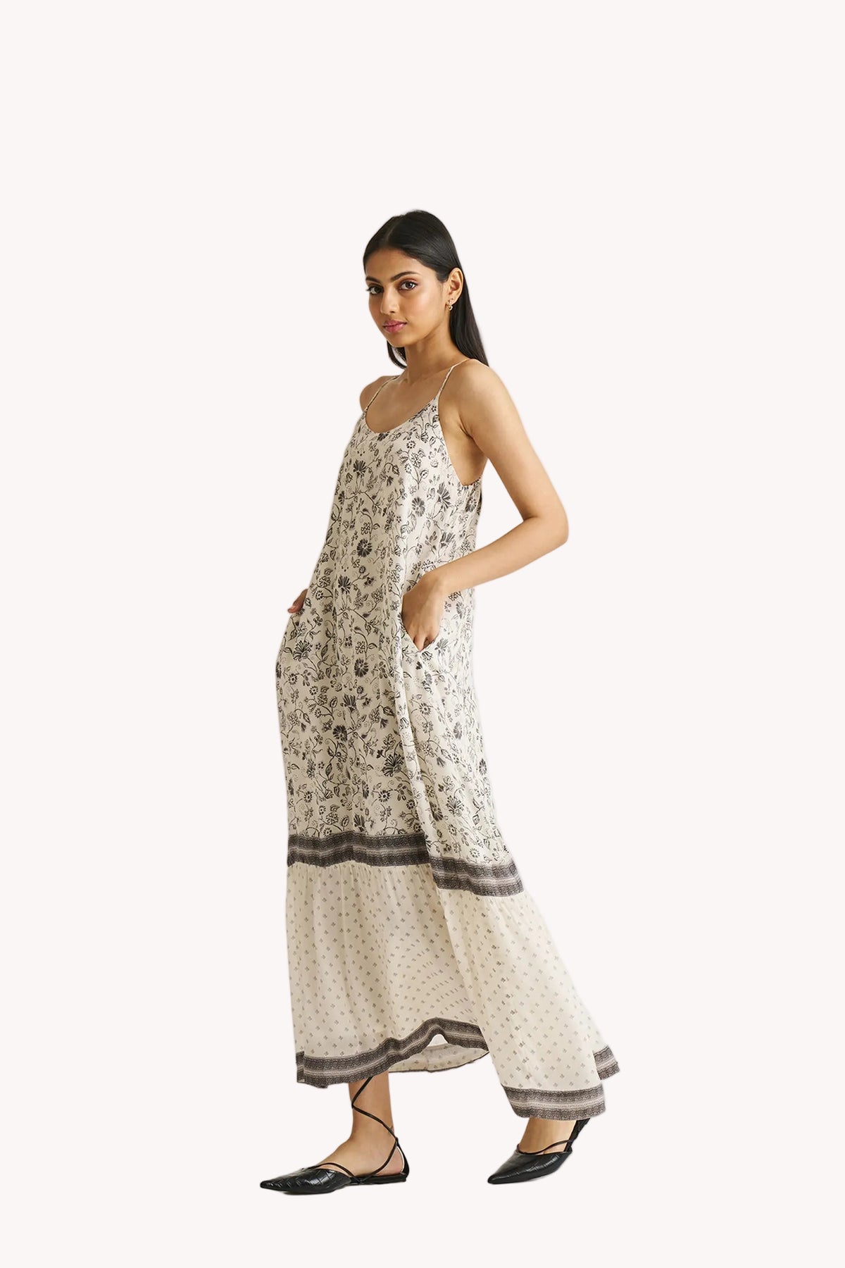 Flowy Maxi Dress in Black Florals