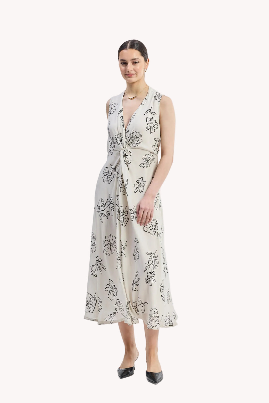 Front Twist Maxi dress in Black Florals