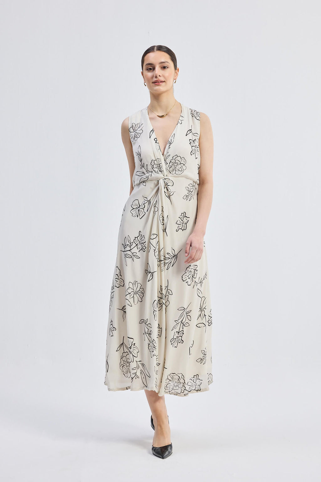 Front Twist Maxi dress in Black Florals