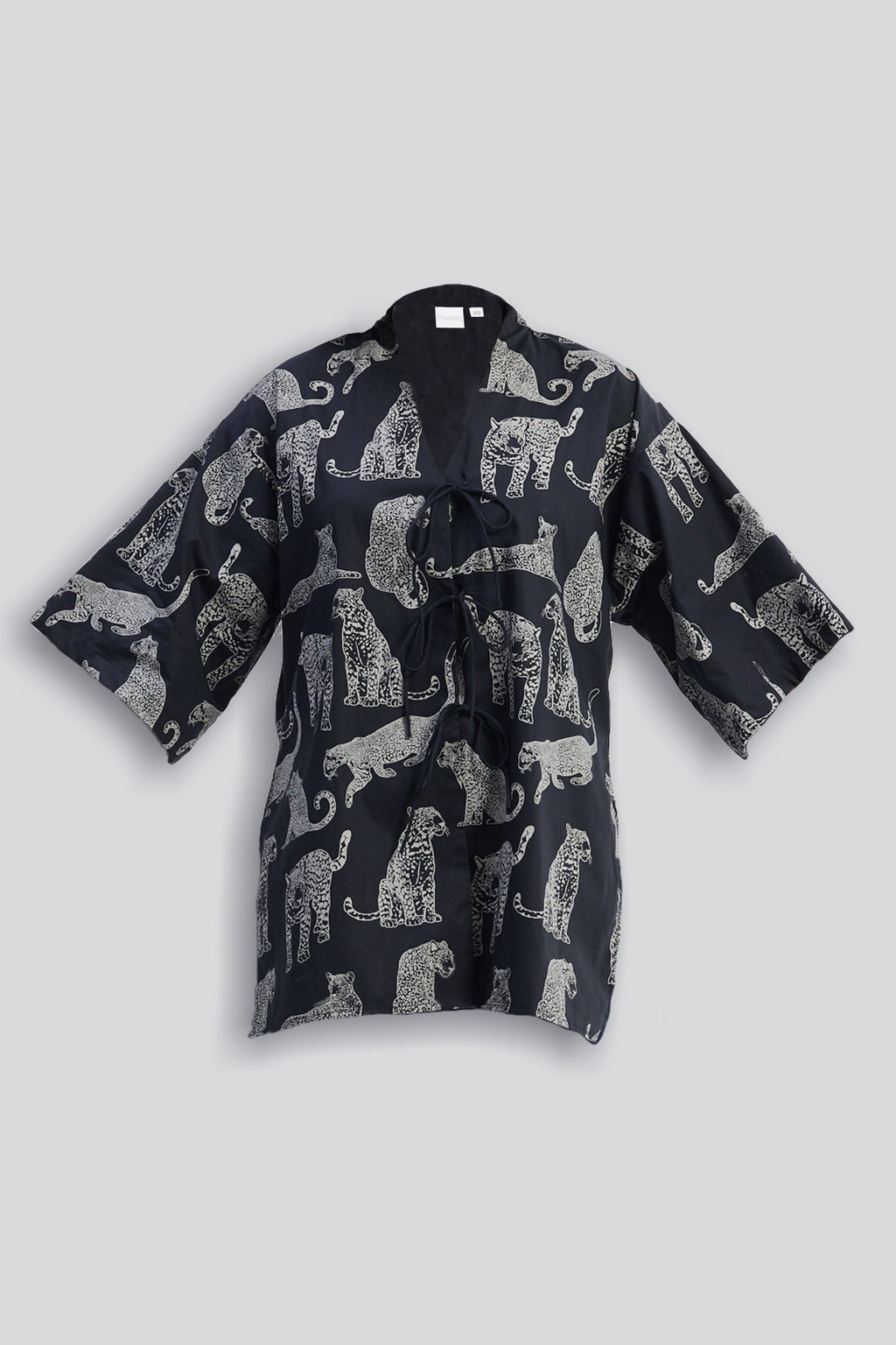Oversized Shirt with Front-ties in Animal Print