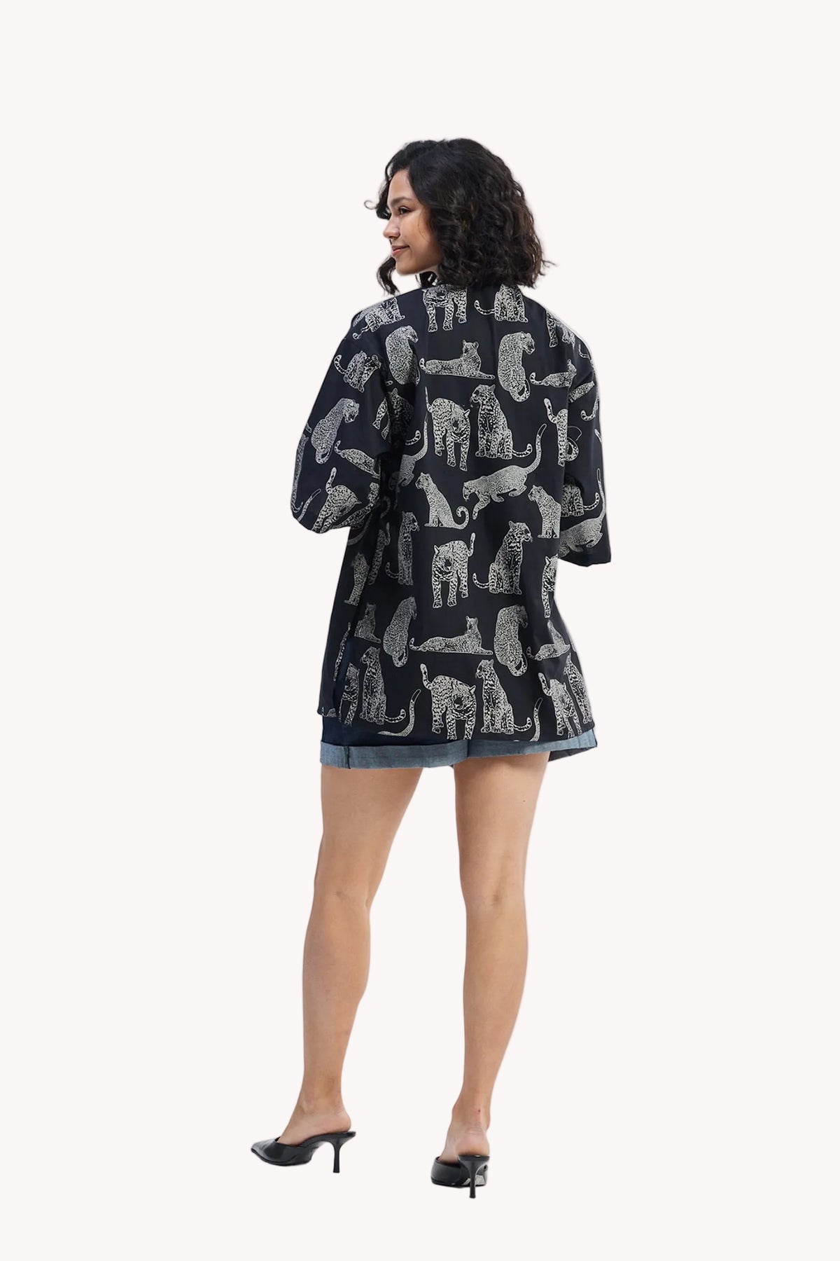 Oversized Shirt with Front-ties in Animal Print