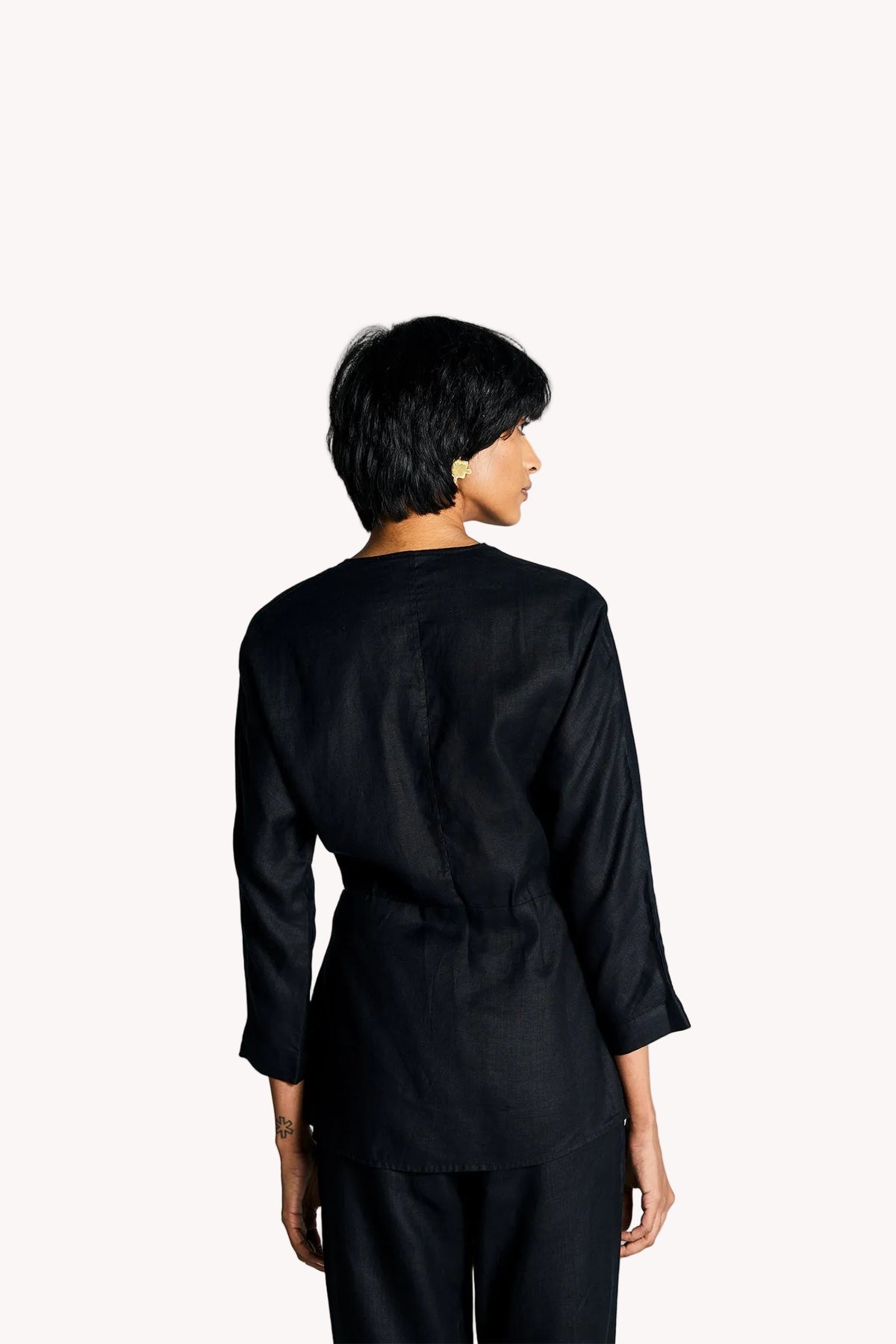 Power Moves Shirt in Black