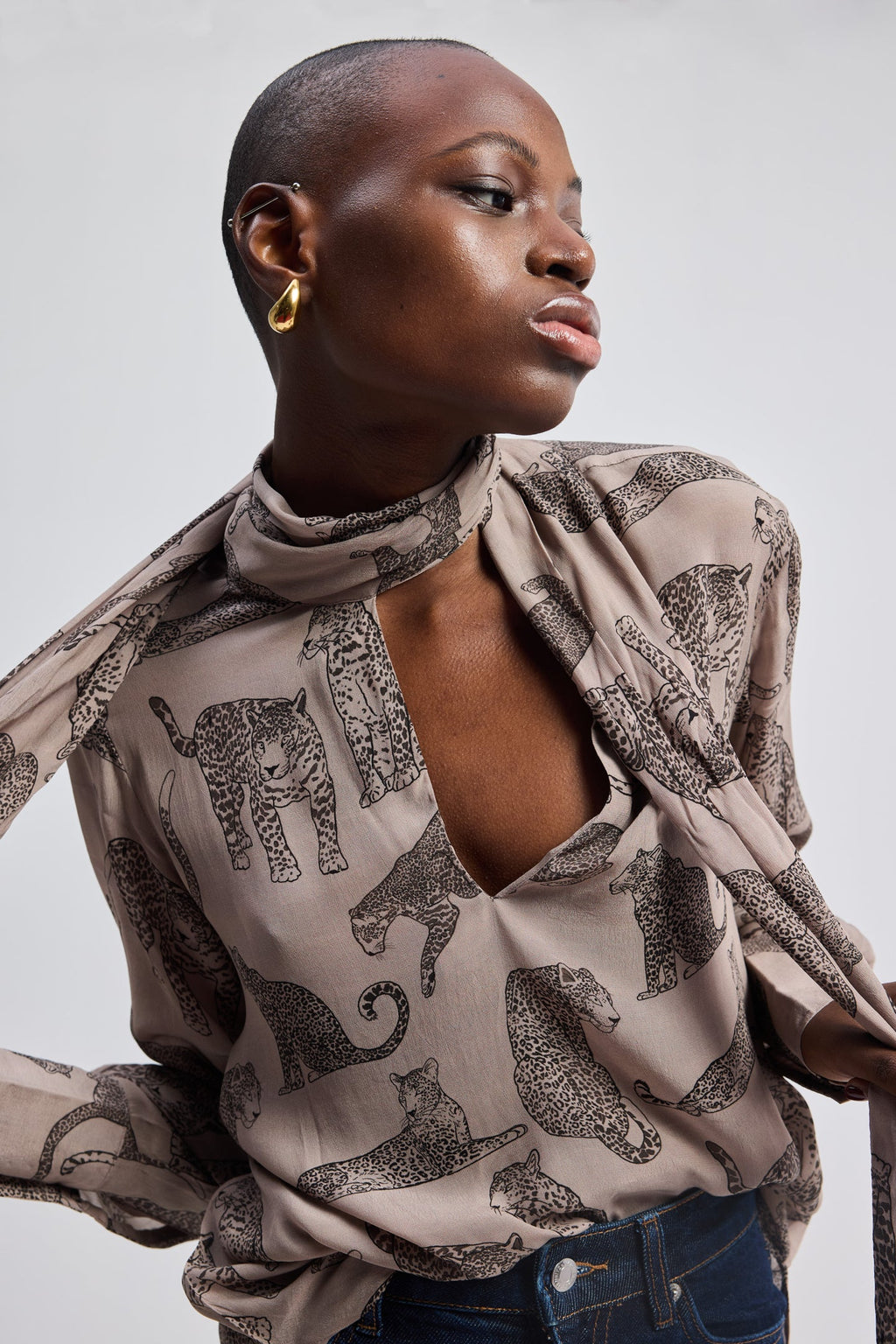 Relaxed-Fit Top with Front-tie in Animal Print