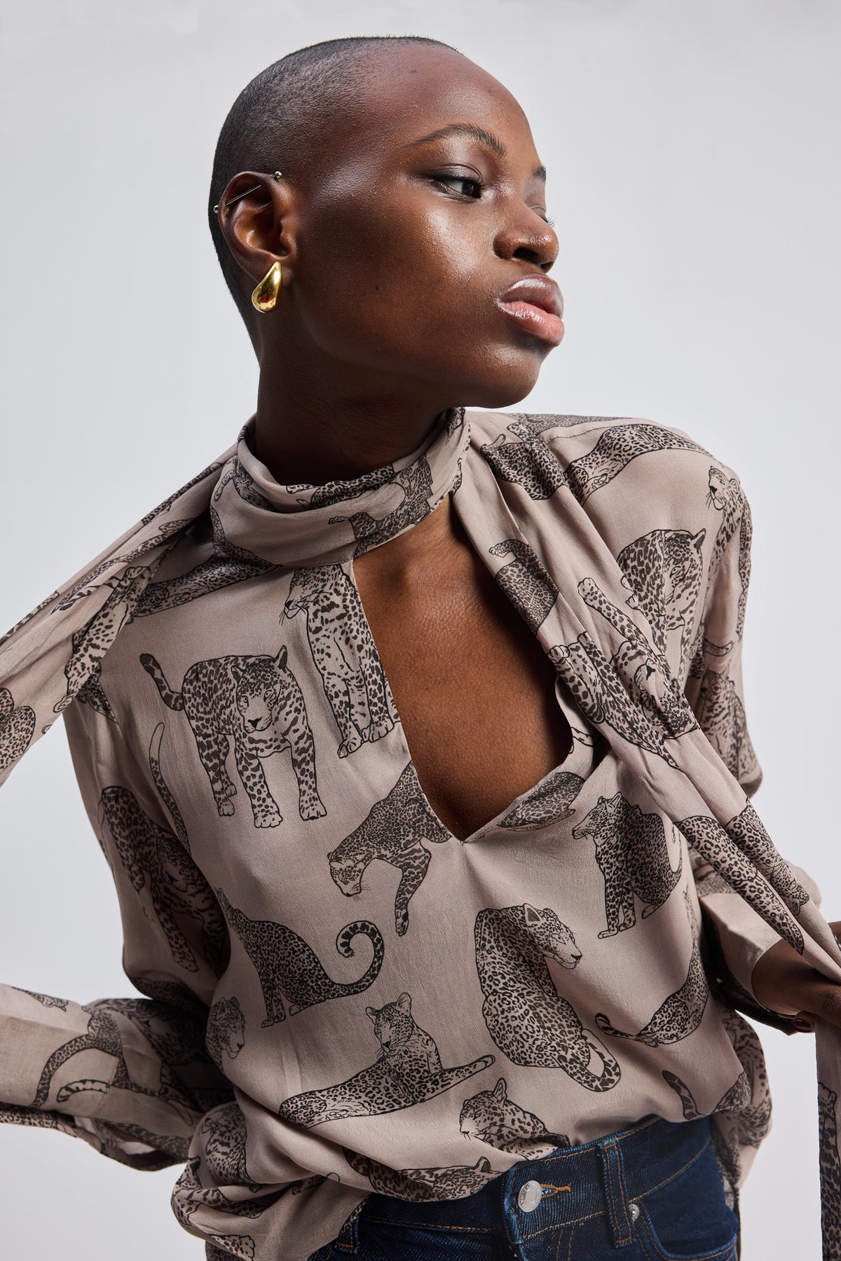 Relaxed-Fit Top with Front-tie in Animal Print