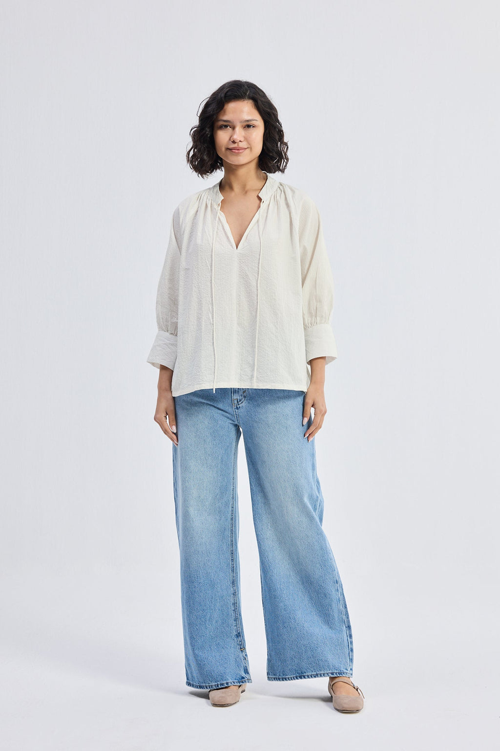 Relaxed Fit Top with Front-tie in Cream