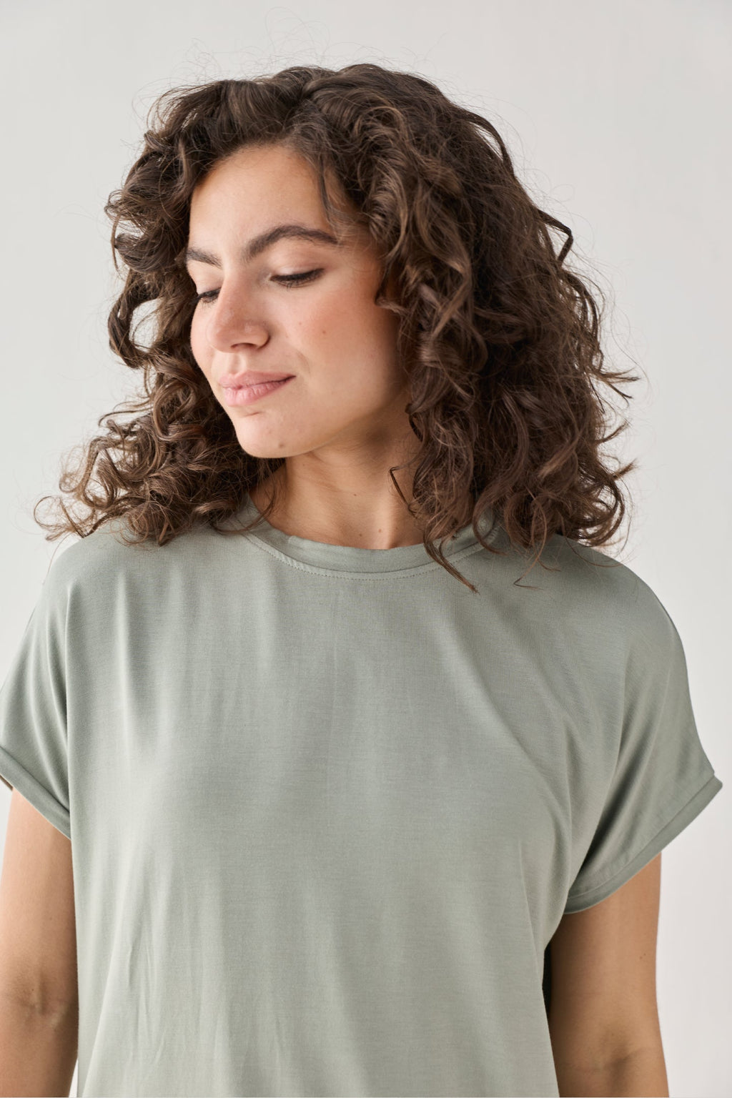 Relaxed Tee in Olive