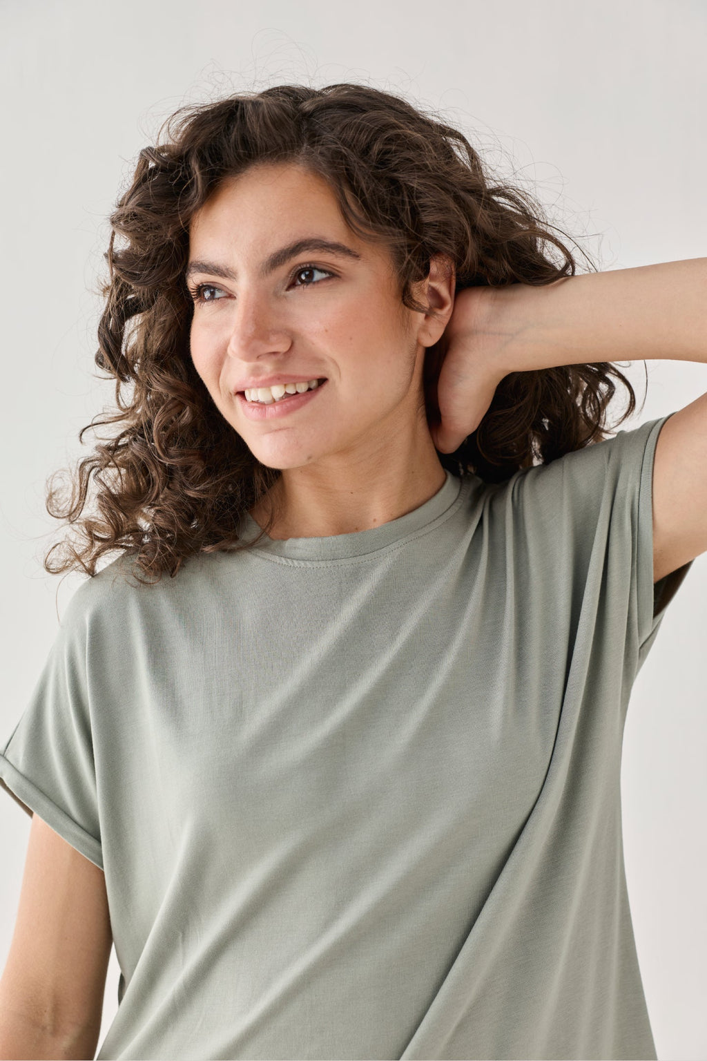 Relaxed Tee in Olive