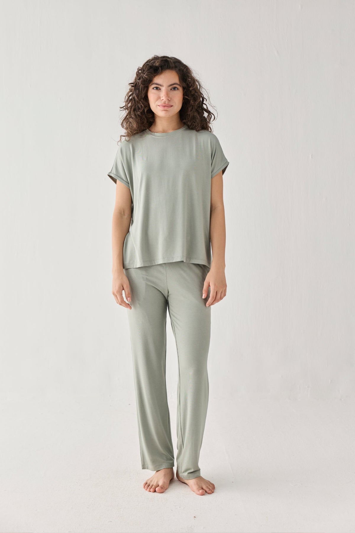 Relaxed Tee Set in Olive