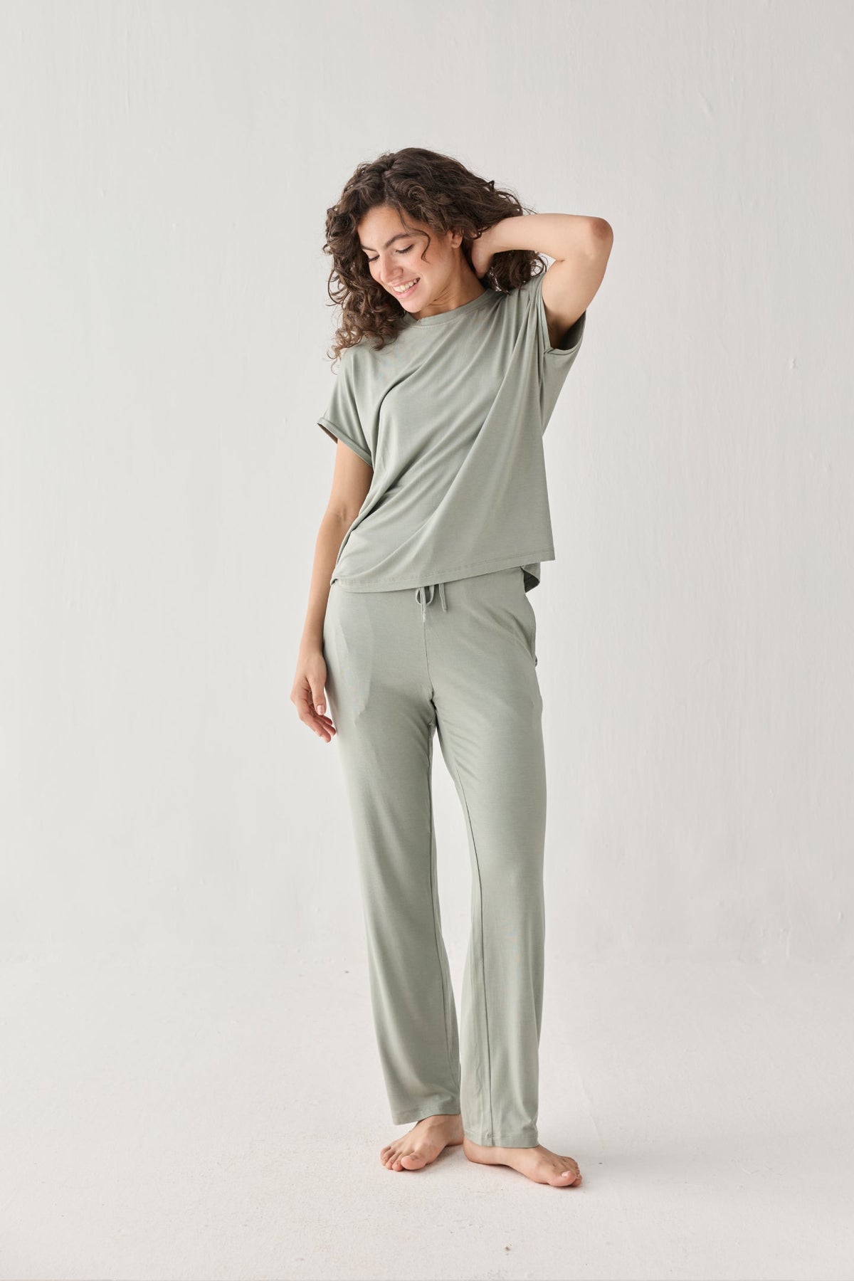 Relaxed Tee Set in Olive