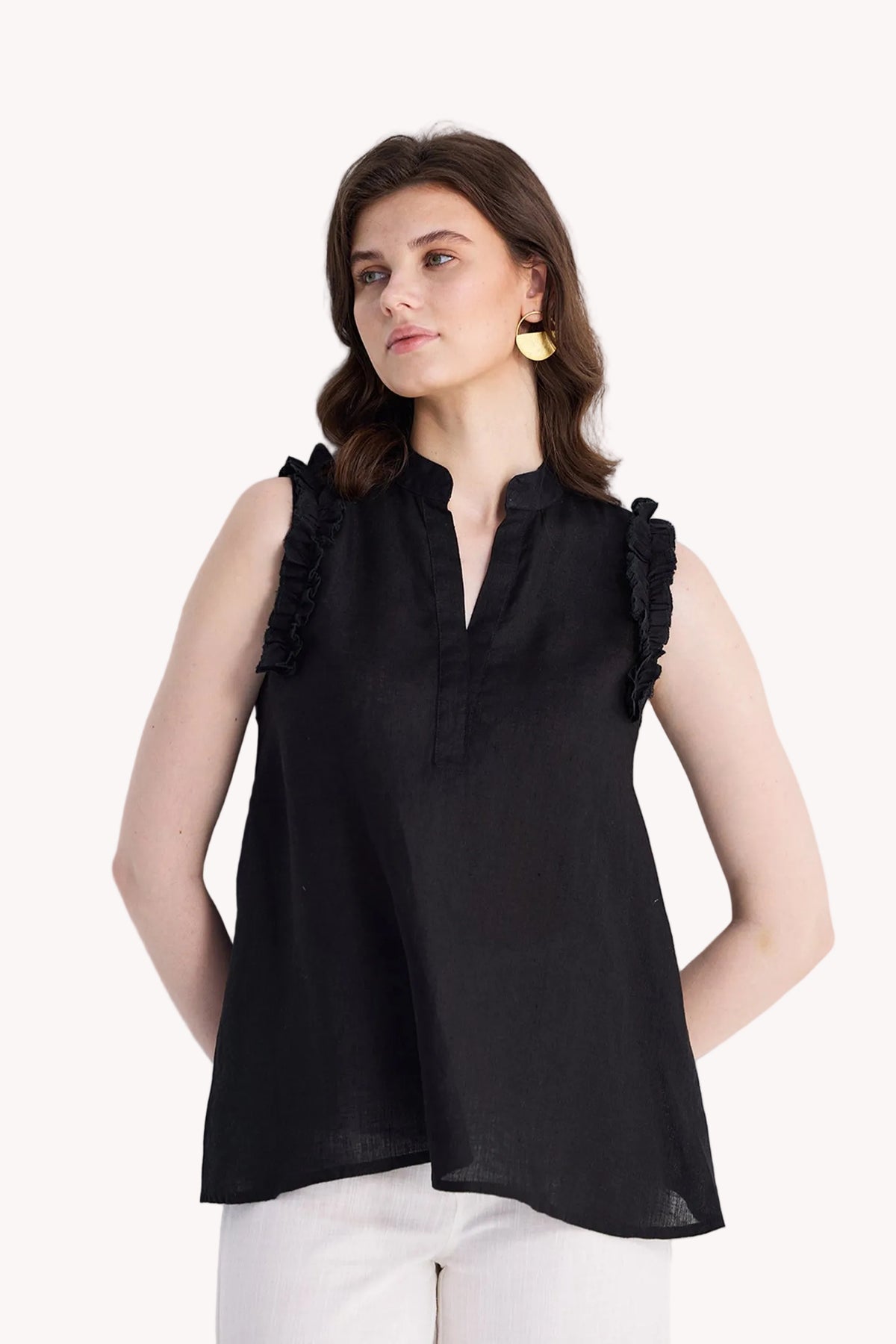 Sleeveless Hemp Top with Ruffles in Black