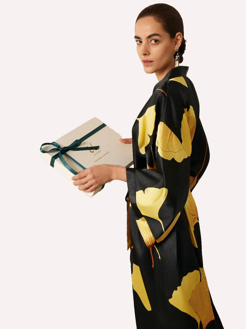 Yellow Ginkgo Leaf Print Black Kimono Robe