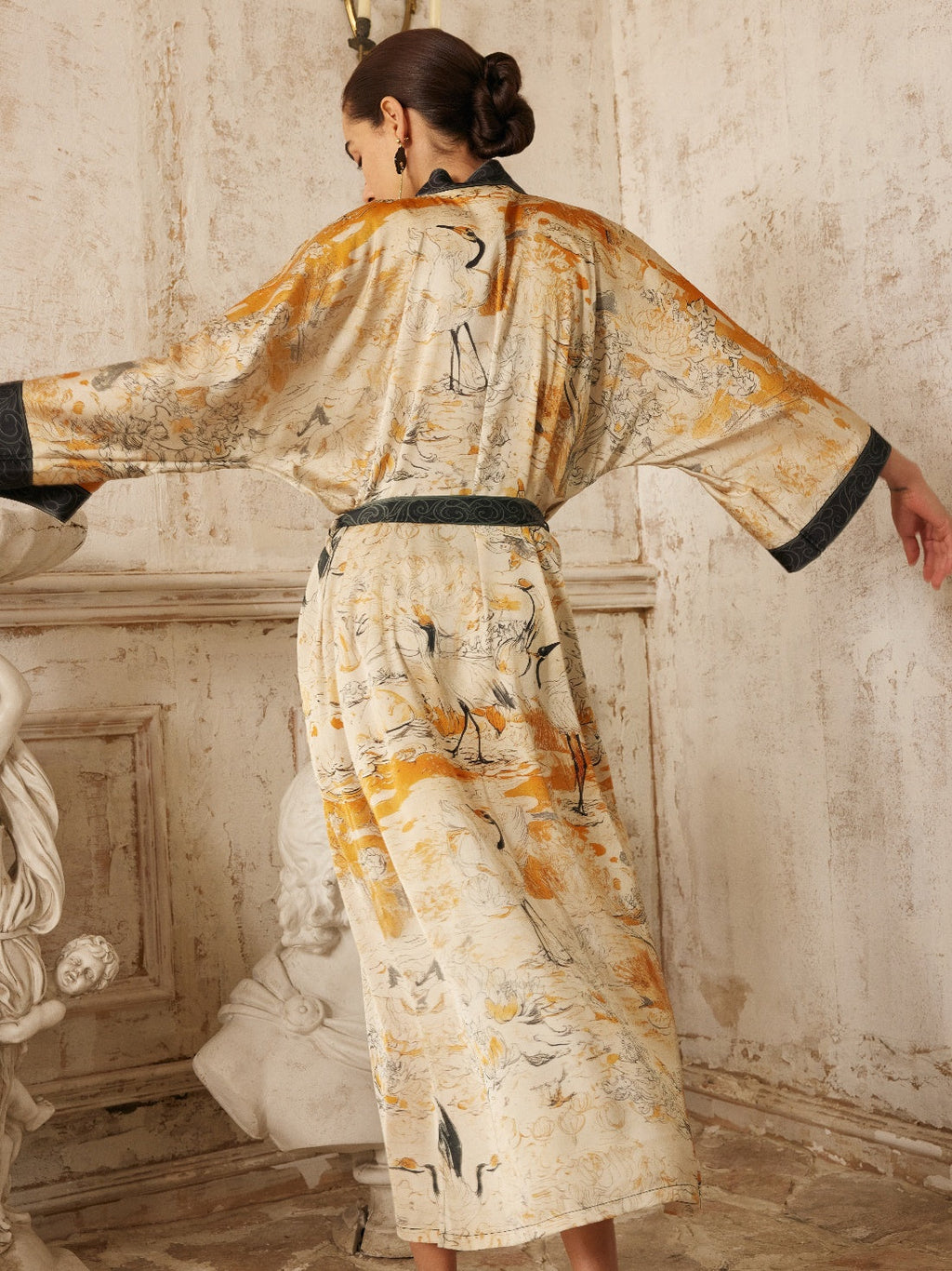 Elegant Yellow Crane & Lotus Kimono Robe with Pockets