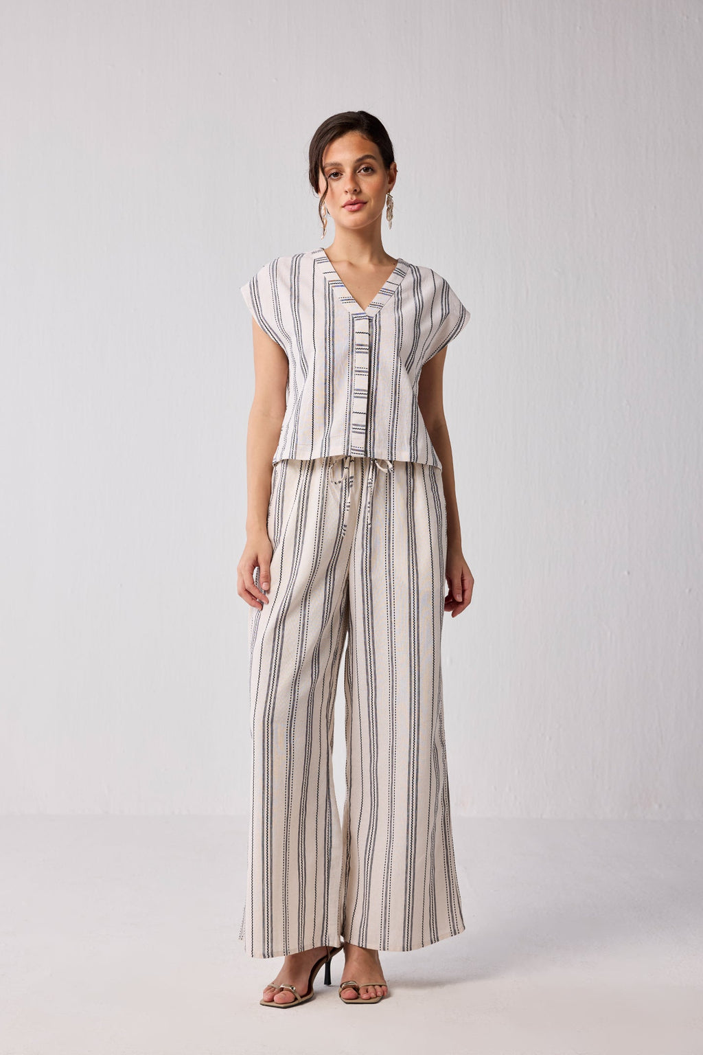 Striped Matching Set with Wide-Leg Pants and V-neck Top