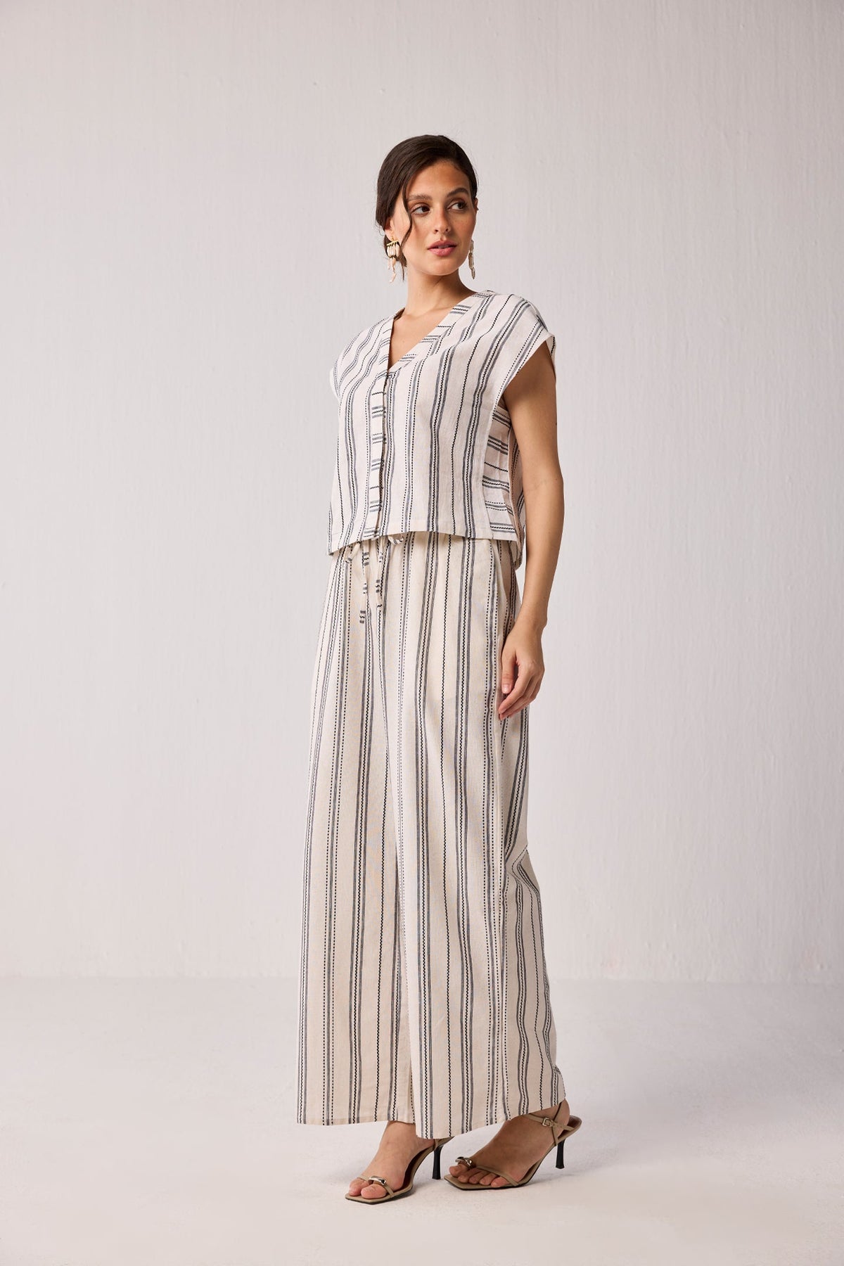Striped Matching Set with Wide-Leg Pants and V-neck Top