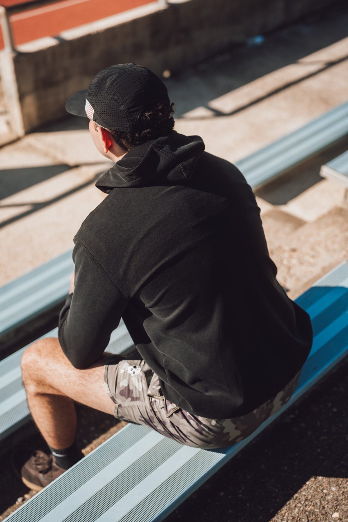 MEN'S | BASE LAYER HOODIE : BLACK