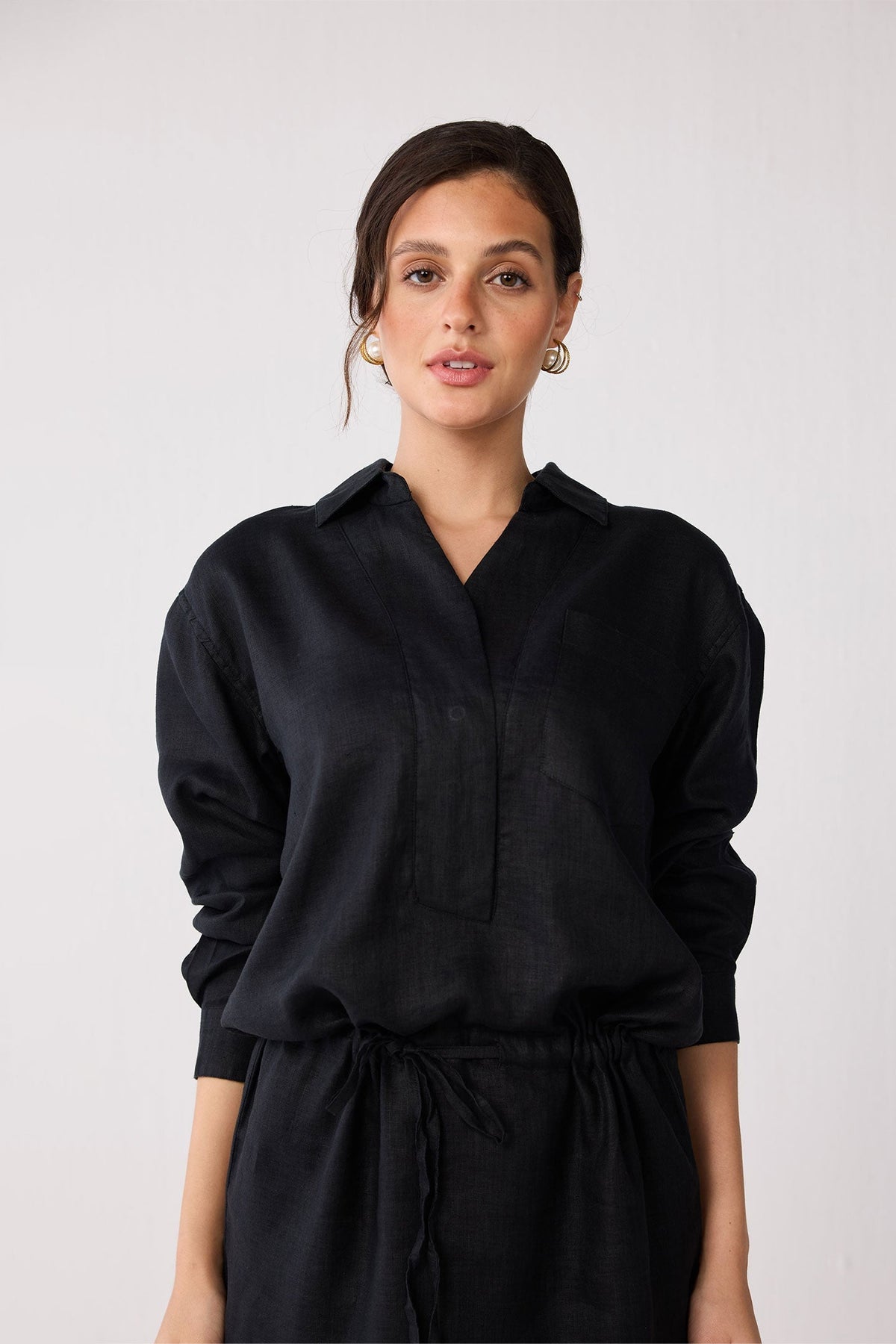 Meet me by the Cliff Dress in Black