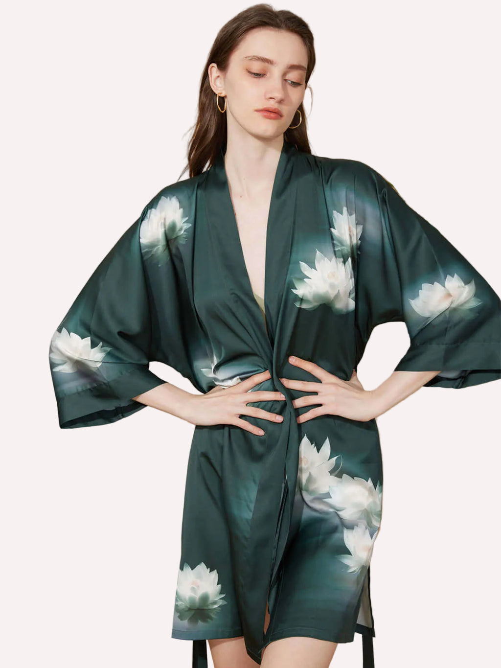 Short Kimono Robe White Lotus