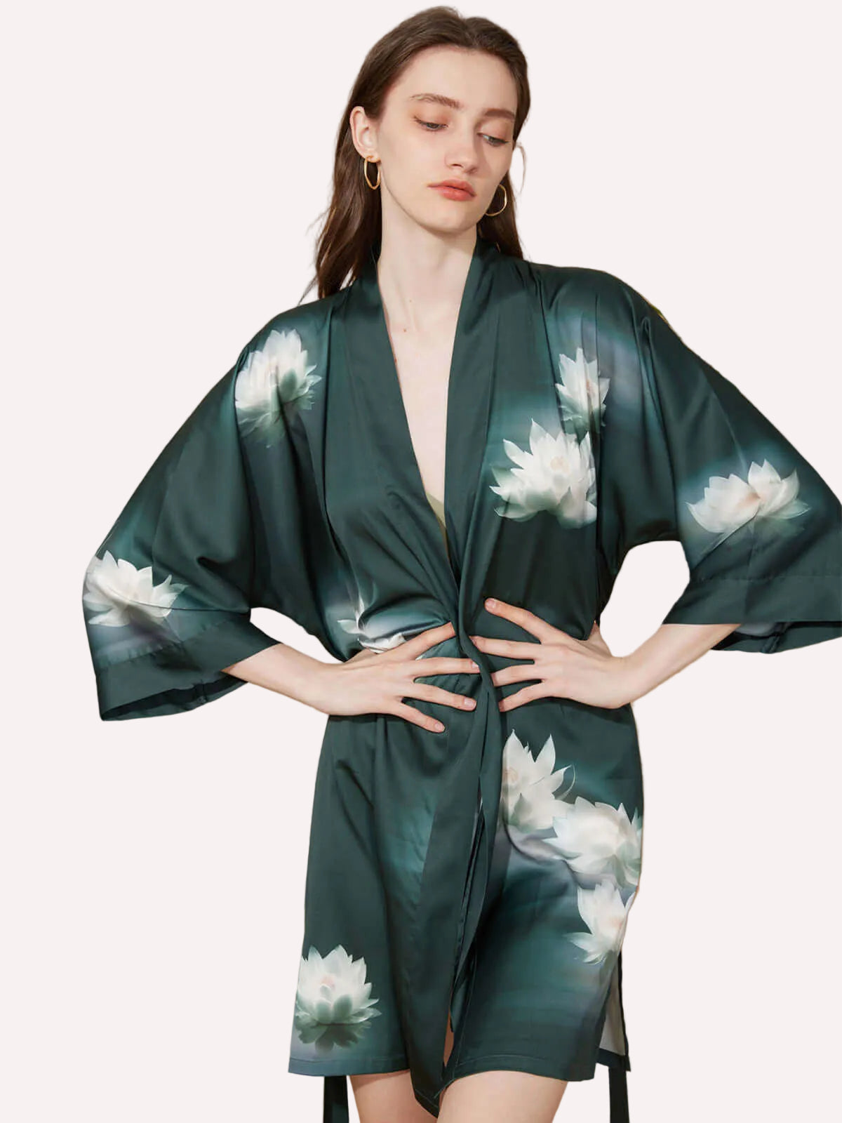Short Kimono Robe White Lotus